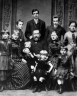 Carl Eduard Wilhelm Schramm mit seinen10 Kindern